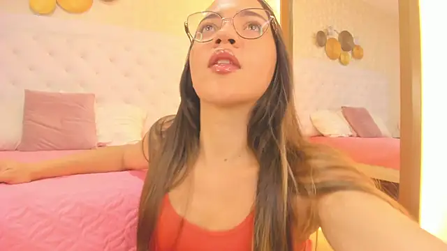 debora scoot online show from November 1, 2025, 10:50 am