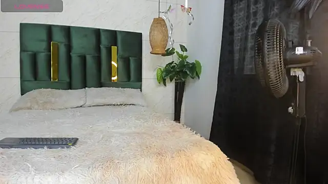 Danna williamss online show from October 16, 2025, 11:44 am