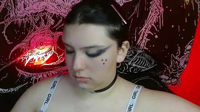 mikaskullcs online show from October 20, 2025, 12:11 am