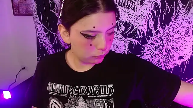 mikaskullcs online show from February 24, 2026, 8:07 pm