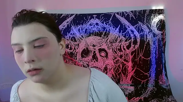 mikaskullcs online show from May 25, 2026, 10:16 pm