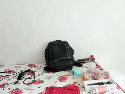 DulceXmile online show from September 8, 2025, 5:56 pm