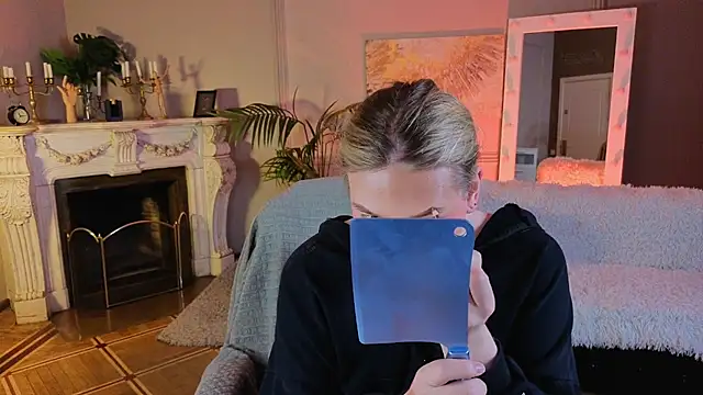 Jes Solar online show from October 3, 2025, 11:07 am