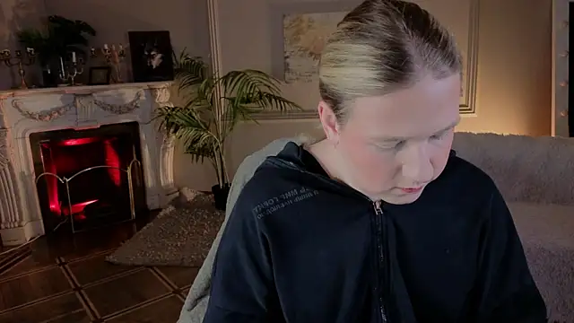 Jes Solar online show from November 16, 2025, 10:04 pm