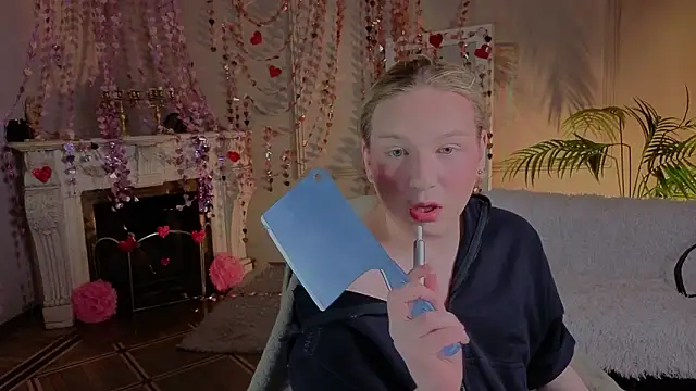 Jes Solar online show from February 13, 2026, 9:44 pm