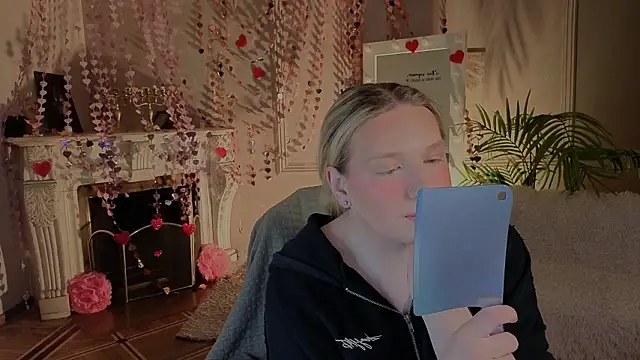 Jes Solar online show from February 20, 2026, 10:21 pm