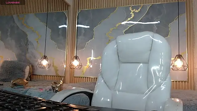 nei girl online show from March 21, 2026, 11:48 am