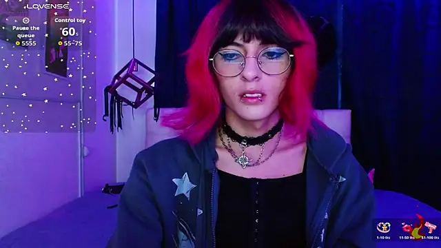 goth minerva online show from November 12, 2025, 1:22 pm