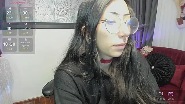 Laila Angels online show from December 4, 2025, 2:10 am