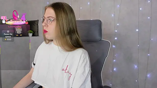 Joann Shermann online show from February 10, 2026, 1:10 am