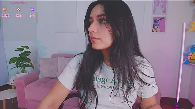 ariana bae  online show from October 14, 2025, 2:56 am