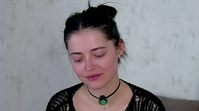 AshleyD  online show from April 23, 2026, 1:46 pm