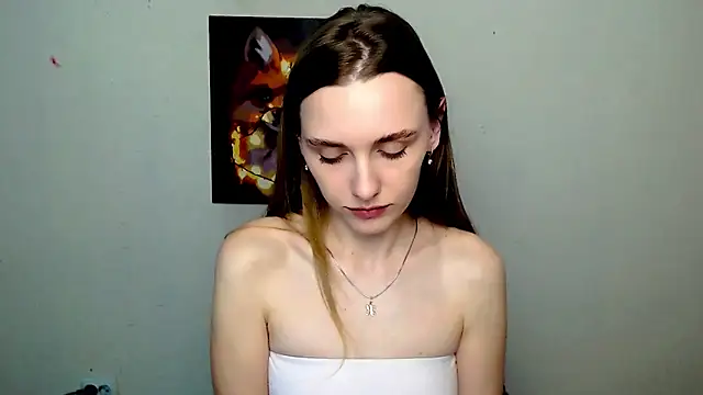 Doll Angelina online show from May 19, 2026, 5:58 am