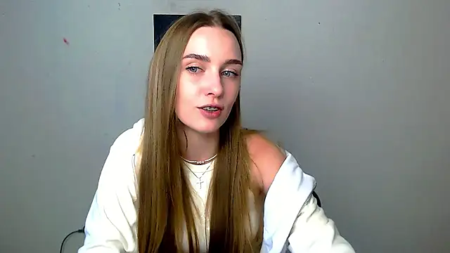 Snapshot of Doll_Angelina chatting on July 30, 2026, 6:01 am Doll Angelina online show from July 30, 2026, 6:01 am