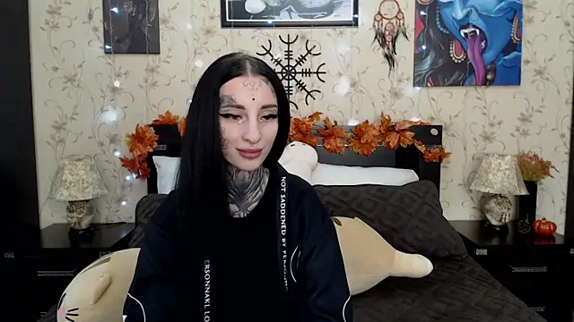 Velvetbat online show from October 7, 2025, 7:05 am