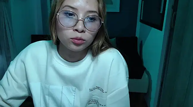 Fiorellaa delsd online show from March 19, 2025, 12:56 pm