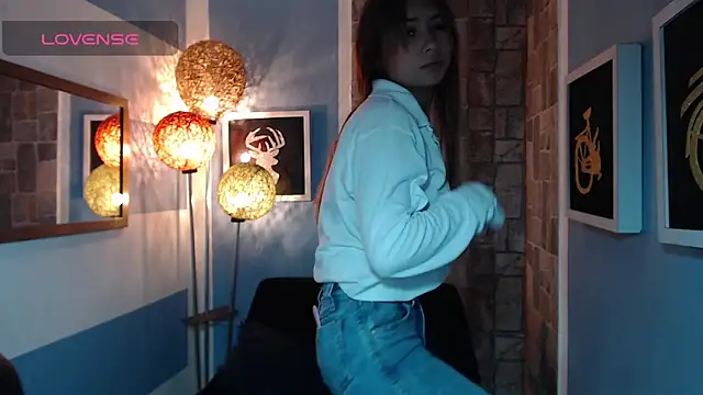 Fiorellaa delsd online show from September 29, 2025, 3:39 pm