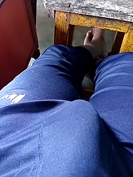 A-1PLAYBOY0 online show from September 18, 2025, 4:25 am