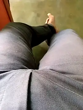 A-1PLAYBOY0 online show from April 9, 2026, 6:41 am