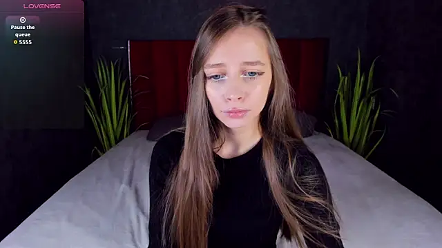 Amy Waynee online show from September 13, 2025, 11:04 pm