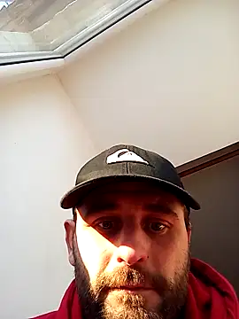 Dokonaly online show from November 28, 2025, 1:58 pm