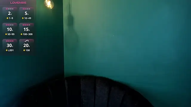 Elaine87  online show from November 13, 2025, 7:24 pm