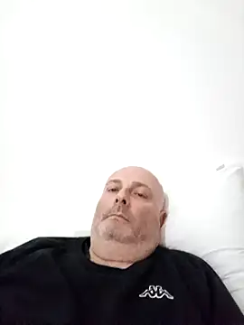 Alexis Bull online show from March 22, 2025, 2:14 pm