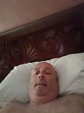 Snapshot of Alexis_Bull chatting on June 9, 2026, 2:17 pm Alexis Bull online show from June 9, 2026, 2:17 pm