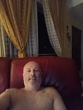 Snapshot of Alexis_Bull chatting on June 28, 2026, 11:00 pm Alexis Bull online show from June 28, 2026, 11:00 pm