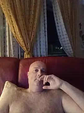 Snapshot of Alexis_Bull chatting on July 5, 2026, 11:01 pm Alexis Bull online show from July 5, 2026, 11:01 pm