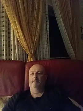 Snapshot of Alexis_Bull chatting on July 14, 2026, 10:48 pm Alexis Bull online show from July 14, 2026, 10:48 pm