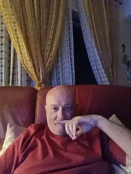 Snapshot of Alexis_Bull chatting on July 25, 2026, 10:07 pm Alexis Bull online show from July 25, 2026, 10:07 pm