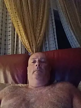 Snapshot of Alexis_Bull chatting on July 26, 2026, 10:27 pm Alexis Bull online show from July 26, 2026, 10:27 pm
