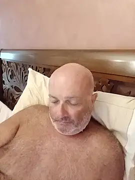 Snapshot of Alexis_Bull chatting on August 7, 2026, 4:42 pm Alexis Bull online show from August 7, 2026, 4:42 pm