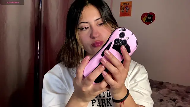 emma  bell  online show from September 29, 2025, 1:38 pm