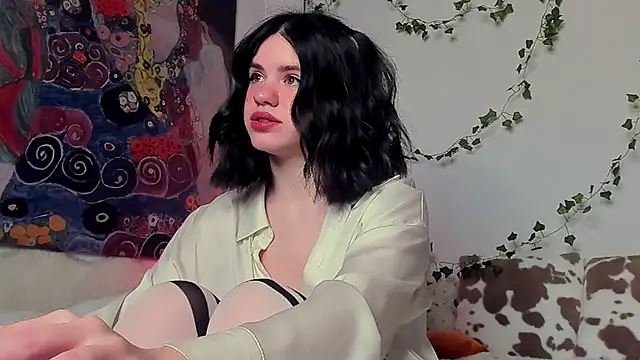 secret princess online show from March 22, 2025, 6:58 pm