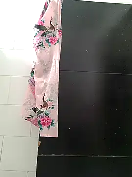 Yuli Mars online show from November 8, 2025, 4:07 pm