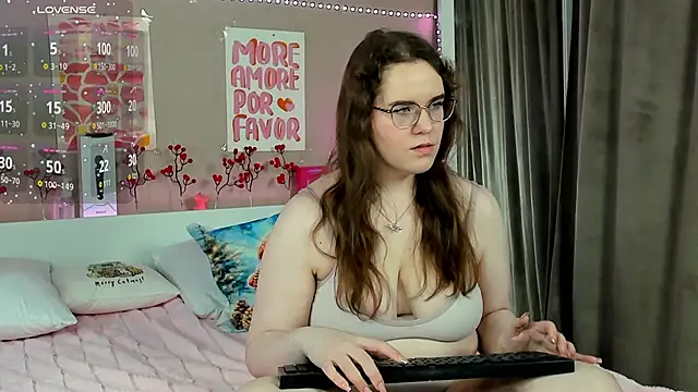 Kristy na online show from February 6, 2026, 2:05 am