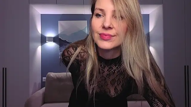 MelanieBennett online show from March 7, 2026, 6:21 am