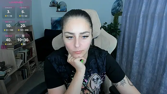 Snapshot of ValeriiMills chatting on May 25, 2026, 1:39 pm ValeriiMills online show from May 25, 2026, 1:39 pm