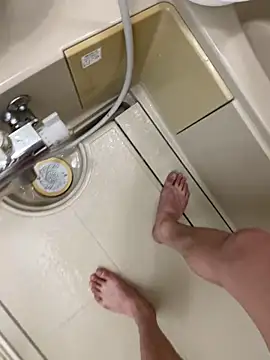 m4m4m4m online show from March 17, 2026, 4:10 pm