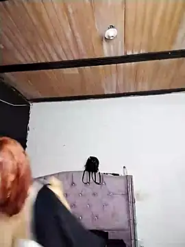 Cerecitaa02  online show from November 4, 2025, 10:36 am