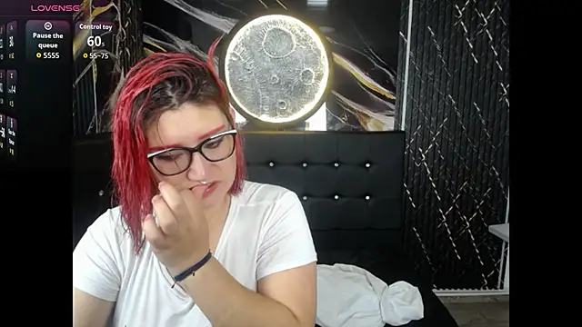 Cerecitaa02  online show from March 10, 2026, 11:21 pm