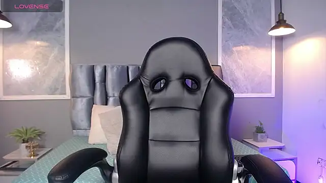 AmmberJones online show from March 22, 2025, 3:30 am