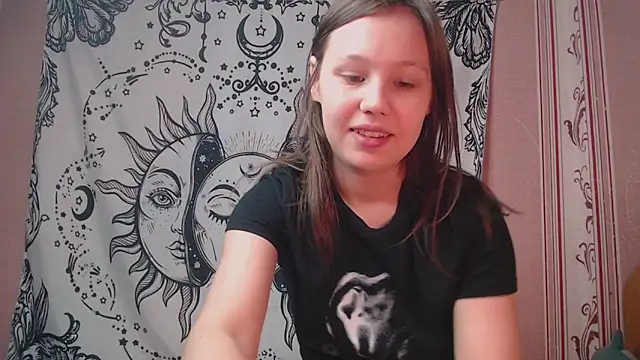 Thighswithspikes online show from September 25, 2025, 9:13 am