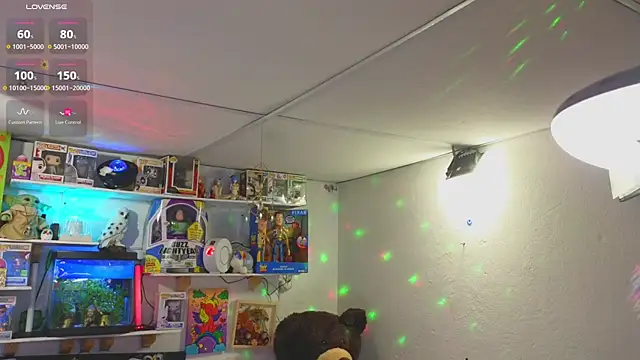 sweet-temptation  online show from April 11, 2026, 4:06 am