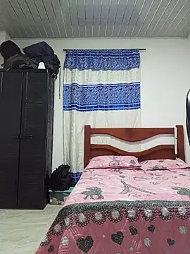 WALESKABBW ASS online show from June 7, 2026, 4:49 am