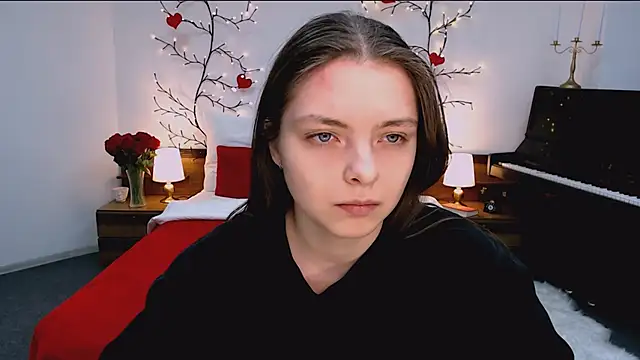 marshmallowee online show from November 24, 2025, 1:11 pm