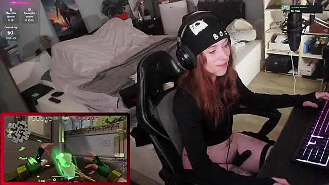 Horny Makima online show from October 24, 2025, 9:17 am