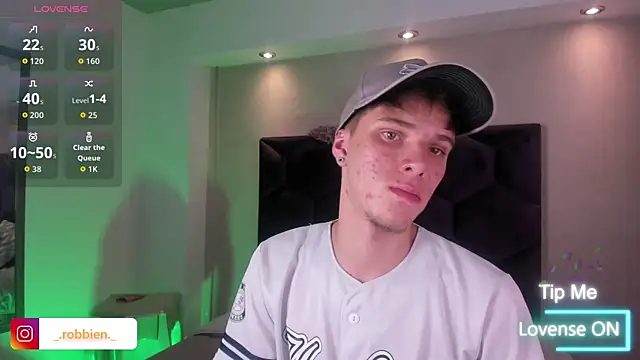 Robbin Blaze online show from April 13, 2026, 4:29 am